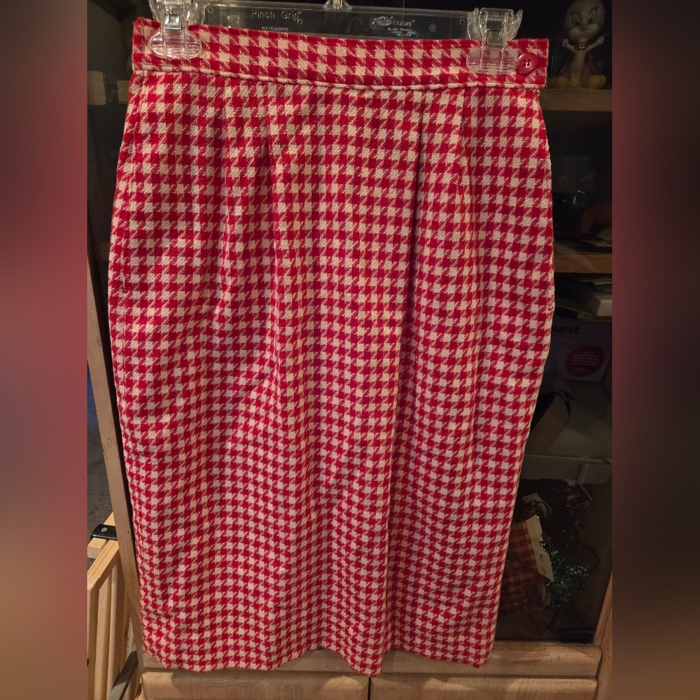 Pendleton Red and White Houndstooth Pencil Skirt